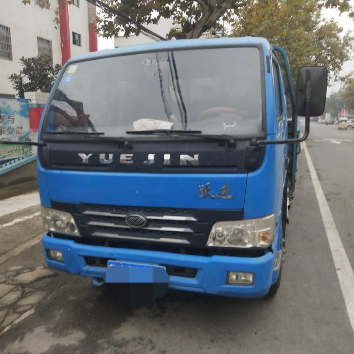 跃进 帅虎H300-33 102马力 3.8米排半栏板轻卡(NJ1041HFCMZ)